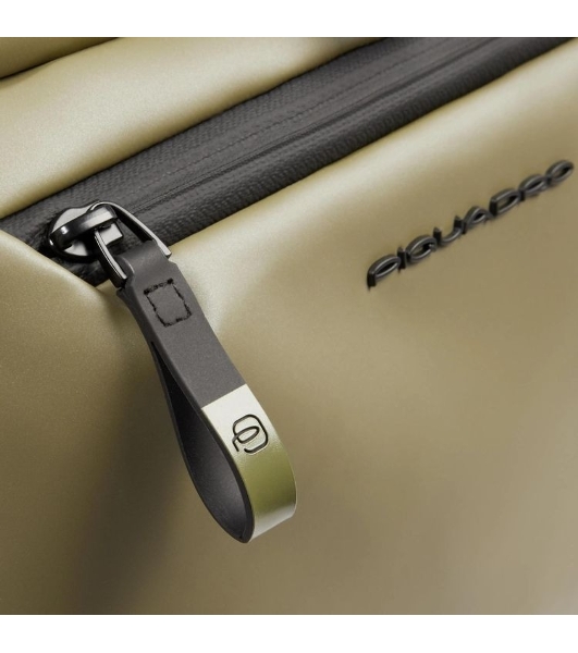 Рюкзак мужской Piquadro Corner 2.0 CA6291C2OW/VE3 роллтоп фисташковый полиуретан