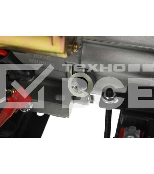 Электрогенератор бензиновый Hyundai HHY 3020FE, 3.1 кВт, 69 дБ, 49 кг