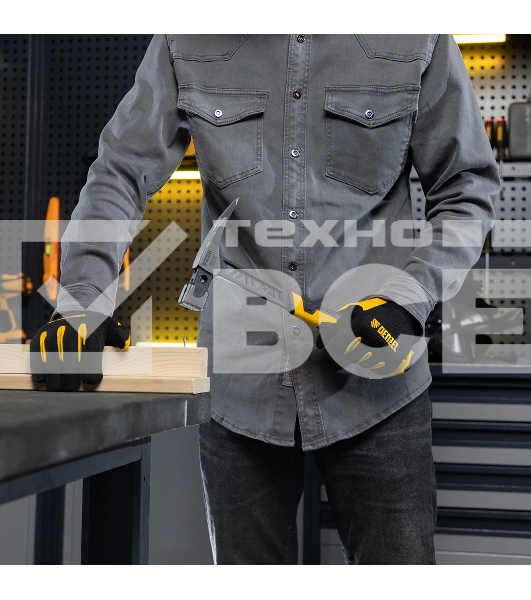 Молоток кровельщика Denzel 600 г, цельнокованый, боек с магнитом, двухкомп. обрезин. рук-ка