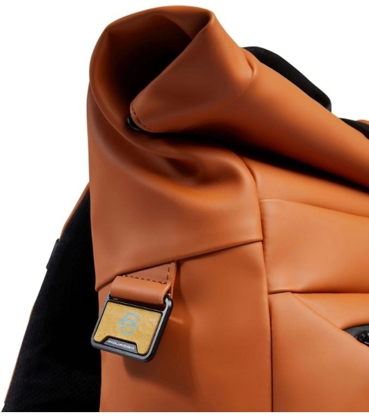 Рюкзак Piquadro Corner 2.0 CA6291C2OW/CU роллтоп оранжевый полиуретан