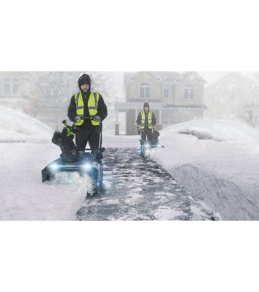 Снегоуборщик электрический Greenworks GD82STK5