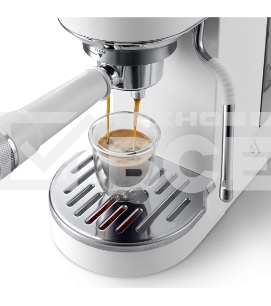 Кофеварка рожковая DeLonghi EC890.WI белый, молотый, 1,1 л, 1450 Вт, 15 бар