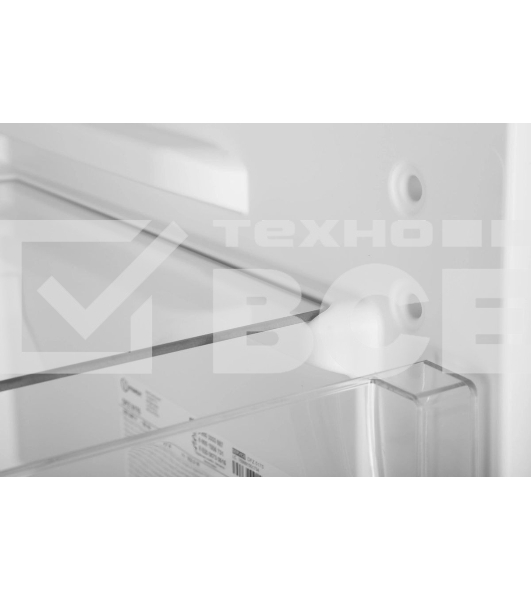 Морозильная камера Indesit DFZ 5175, белый, 250л, 5 ящиков