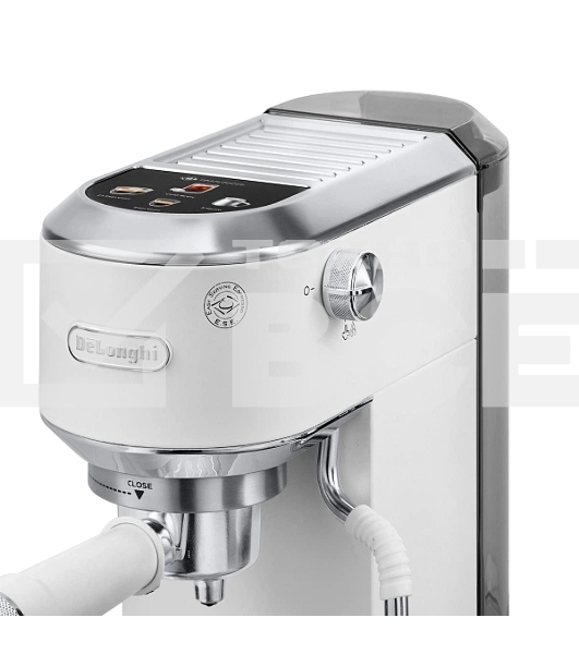 Кофеварка рожковая DeLonghi EC890.WI белый, молотый, 1,1 л, 1450 Вт, 15 бар