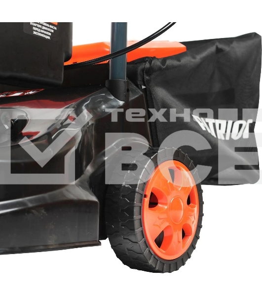 Газонокосилка бензиновая PATRIOT PT 40, 130сс, 3,5 л.с., 40 см, 35л. трав., пластик. дека,