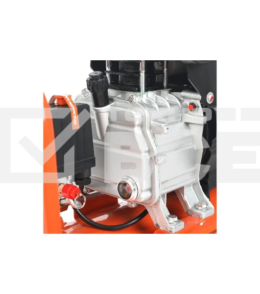 Компрессор Patriot EURO 24-240K + набор пневиоинструмента KIT 5В1.5кВт 220В 240л/мин 24л