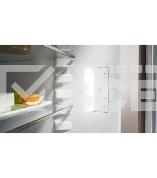 Встраиваемый холодильник Liebherr Pure, высота 82-88 см, door-on-door, без морозильного отделения, сенсорная электроника внутри камеры.