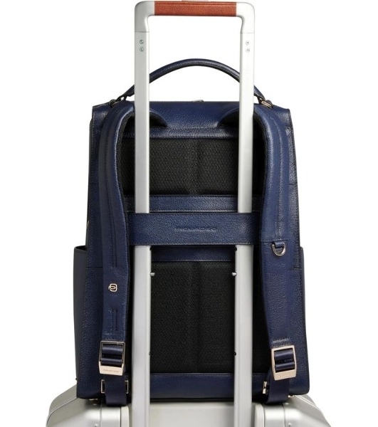 Рюкзак женский Piquadro Patricia CA6772W140/BLU темно-синий кожа