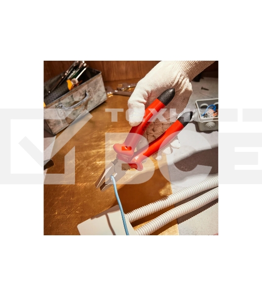 Плоскогубцы комбинированные Rexant 12-4613-3 200 мм, диэлектрические до 1000 В