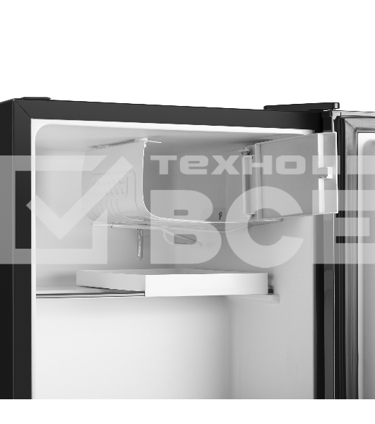 Холодильник BBK RF-051 черный однокамерный 45/5л морозилка сверху