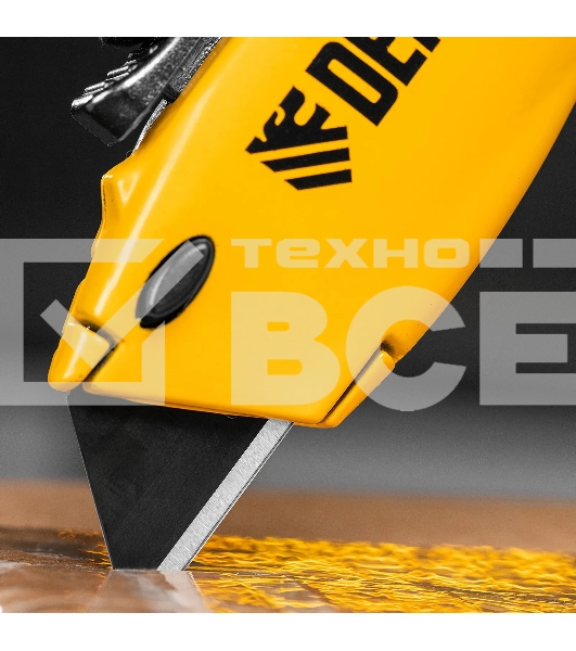 Нож строительный Denzel 19 мм, сменное трапециевидное лезвие, SK4, алюминиевый корпус, торцевой зажим