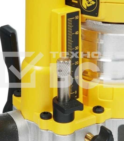 Фрезер DeWalt D26203. 900 Вт,16000-27000 об/мин,ход-55 мм