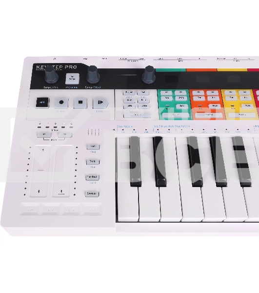 Клавиатура MIDI [430211] Arturia [KeyStep Pro] 37 клавиш, 4-дорожечный секвенсор до 64 шагов, 4 группы разъемов для работы с аналоговым оборудованием и модулями, 24-частный секвенсор ударных, арпеджиатор, разъемы MIDI In/Out, Sync In/Out, CV/Gate Outs