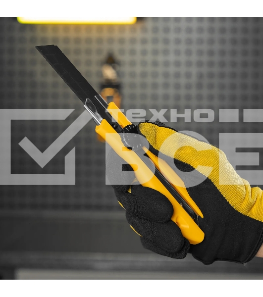 Нож Denzel 18 мм, сменное лезвие, SK4, метал. направляющая, винтовой фиксатор