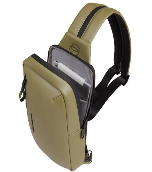 Рюкзак слинг Piquadro Corner 2.0 CA6466C2OW/VE3 хаки полиуретан