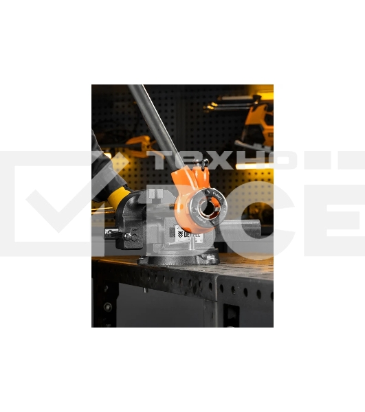 Тиски слесарные Denzel BVH-125, 125 мм, поворотные, стальная направляющая, с наковальней