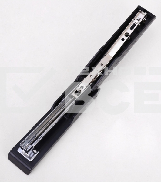 Степлер настольный Deli E0463Black Exceed 24/6 26/6 (25листов) черный 100скоб металл закрытый/открытый коробка