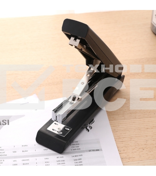 Степлер настольный Deli E0463Black Exceed 24/6 26/6 (25листов) черный 100скоб металл закрытый/открытый коробка