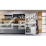 Холодильник Hotpoint HT 4200W (R) белый двухкамерный 247/78л морозилка снизу, фото4