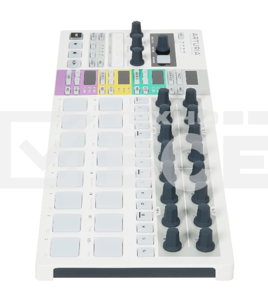 Контроллер MIDI [430111] Arturia [BeatStep Pro] 2 независимых монофонических 64-шаговых мелодических секвенсора, 16-трековый секвенсор ударных, 16 проектов, в каждом 16х2 sequences, 16 drum sequences, CV/GATE выходы, 8 Drum Gate выходов, Clock Sync, MIDI