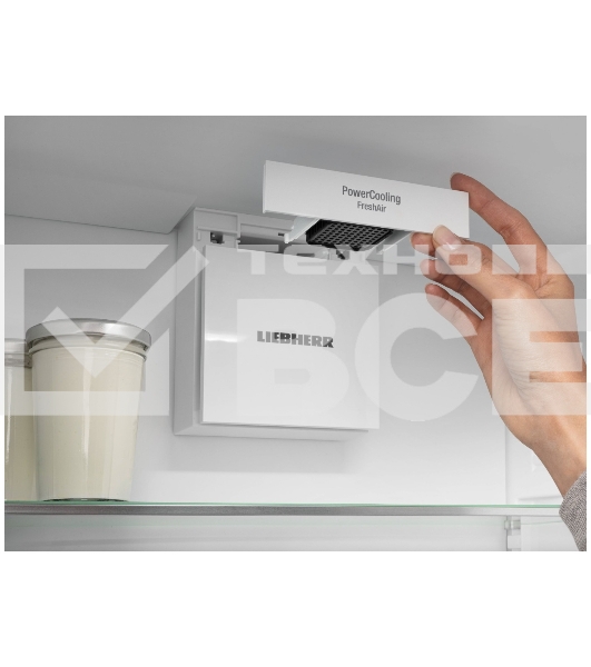 Холодильники Liebherr Pure CNsdc 5703-22 001 серебристый SmartSteel двухкамерный 266/94л морозилка снизу