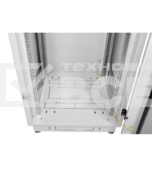 Шкаф телеком. напольный 33U (600x800) дверь перфорированная (ШТК-М-33.6.8-4ААА) (3 коробки)