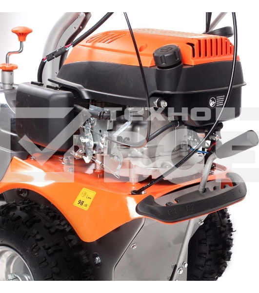 Подметальная машина PATRIOT S 610P 6лс 180-350об/мин шир.100см D35см ск.4+2 ручной/эл.стартер 79кг