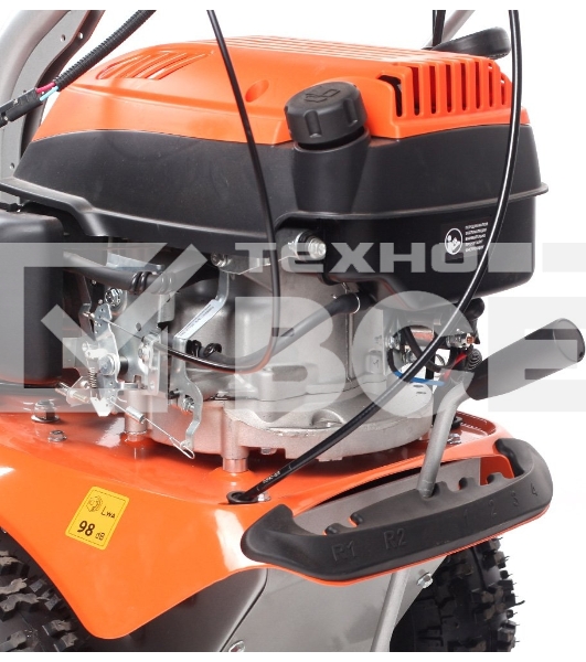 Подметальная машина PATRIOT S 610P 6лс 180-350об/мин шир.100см D35см ск.4+2 ручной/эл.стартер 79кг