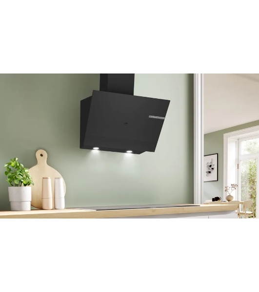 Вытяжка наклонная Bosch DWK67PJ60T черная, 60 см, 700 куб. м/ч, 71 дБ