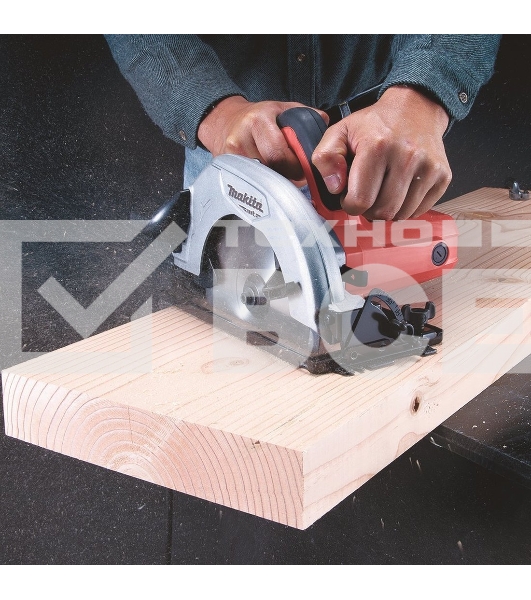 Пила дисковая Makita M5802