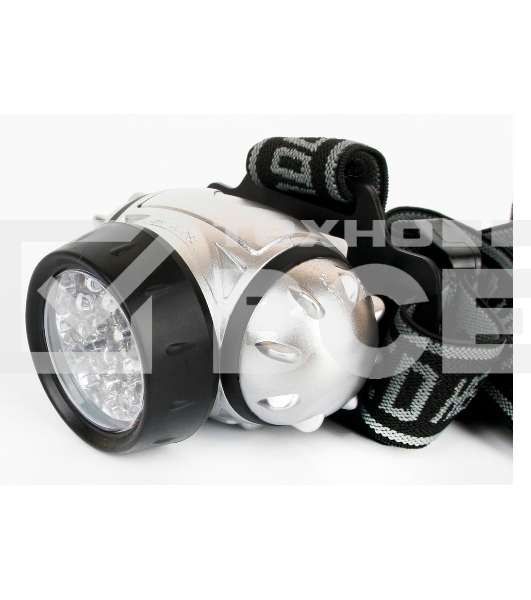 Фонарь ULTRAFLASH LED5353налобн металлик 19led 4 реж 3xr03 пласт коробка