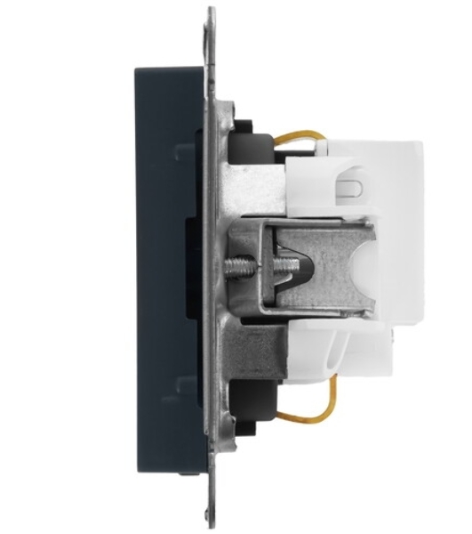 Механизм розетки 1-м СП AtlasDesign 16А IP20 с заземл. грифель