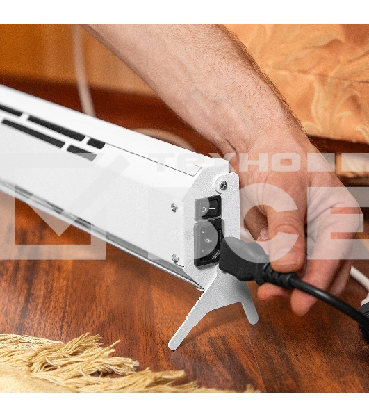 Конвектор плинтусный Denzel ATRIC-30 белый, 300 Вт, 5 м2