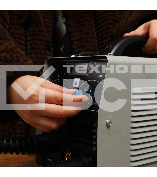 Сварочный полуавтомат Deko DKWM200A MIG-MAG/ММА 5.6кВт