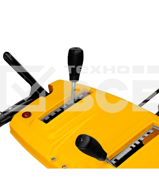 Бензиновая снегоуборочная машина SBM 610S PRO, 212cc, эл.старт, фара, обогрев  Denzel