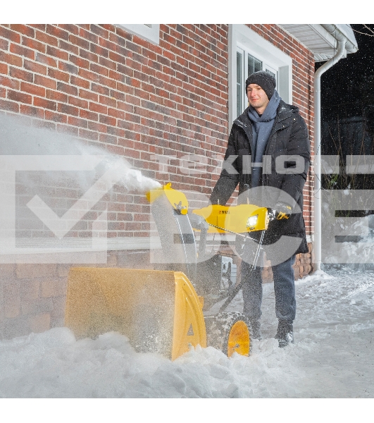 Бензиновая снегоуборочная машина SBM 610S PRO, 212cc, эл.старт, фара, обогрев  Denzel