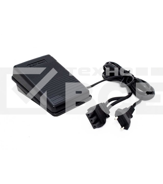 Швейная машина Singer Studio 12 белый