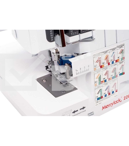 Оверлок Merrylock 220 белый
