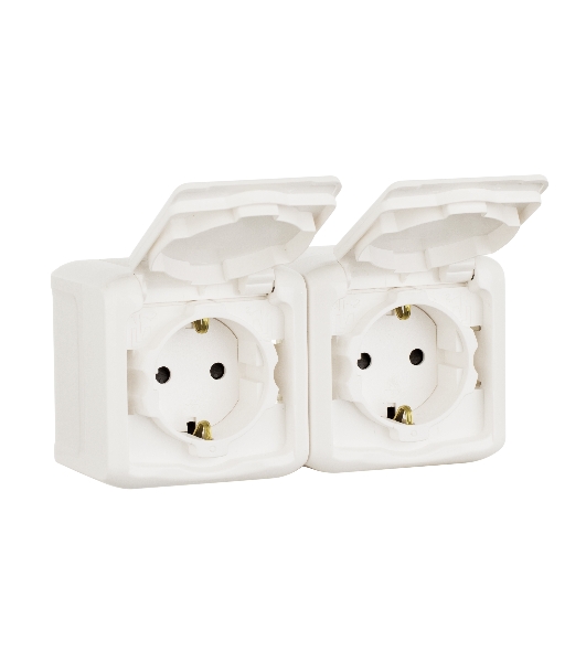 Розетка Legrand 2-м ОП Quteo 16А с защитной крышкой, защитные шторки, с заземлением IP44 белая Leg 782323