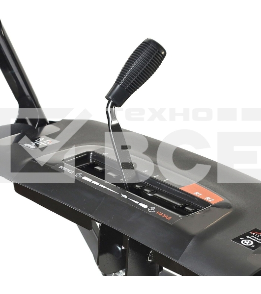 Снегоуборщик PATRIOT PS 707, Двигатель 7л.с до -25 °С; 212 сс; Стартер ручной; Панель c увеличенным диапазоном скоростей 6 вперед /2 назад; Ширина ковша  610мм +100(26