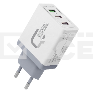 Сетевое зарядное устройство Qumo Quick Charge 3.0 3 USB (Charger 019), Quick charge 3.0, 3 USB, QC 3.0 + 2,1A, белый