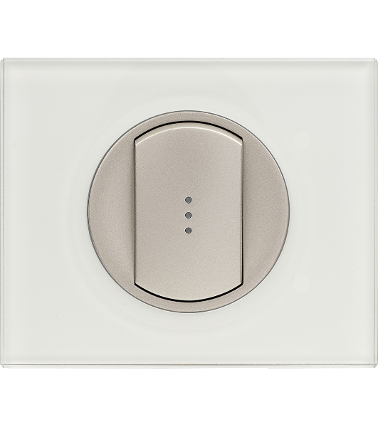 Лицевая панель для выключателя с индикацией титан