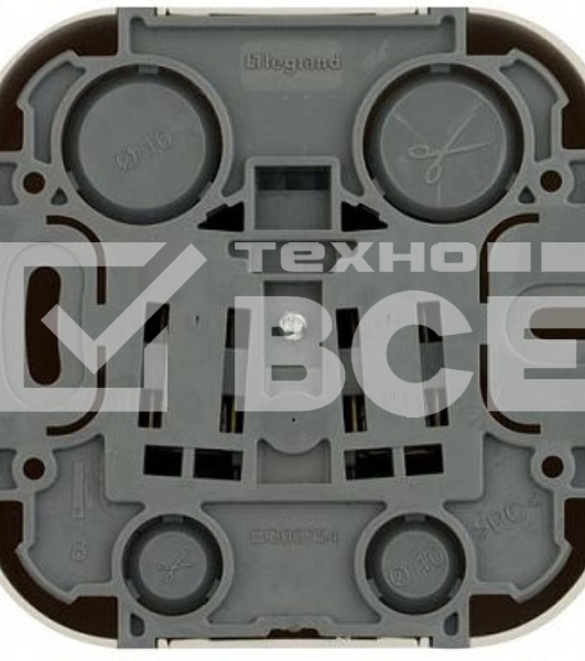 Розетка с заземлением с защитными шторками Legrand 782250 (Слоновая кость)