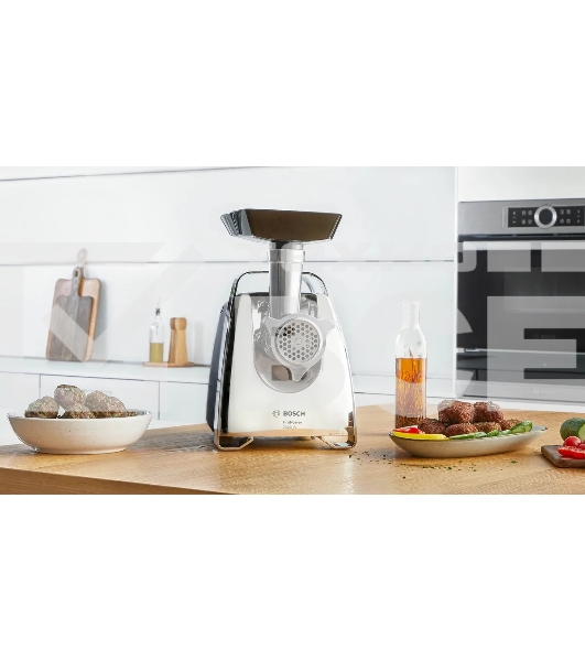 Мясорубка Bosch MFW67440 2000Вт черный/серебристый