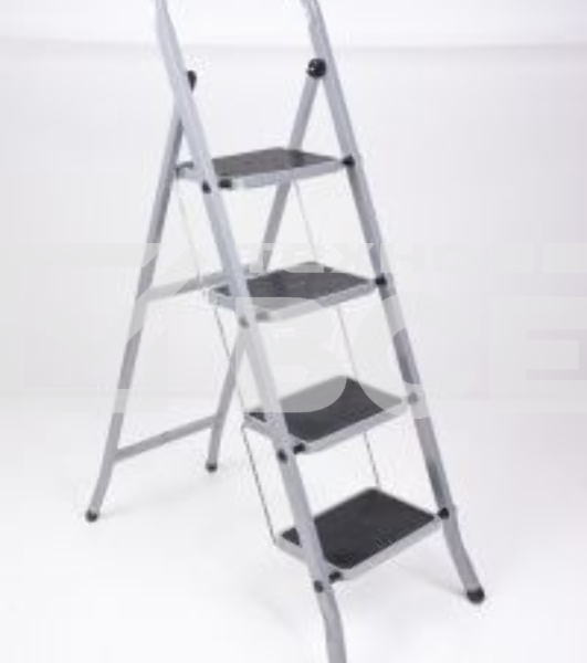 Стремянка стальная КЛАСС ПЛЮС, 4 ШИРОКИЕ СТУПЕНИ 20х30 см, верхняя площадка 91 см, до 120 кг, 123304