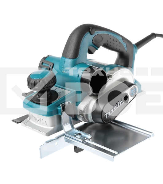Рубанок Makita KP0810C Рубанок,{1050Вт,12000об\м,ширина-82мм,глуб-4мм,3.2кг,кор,парал упор}