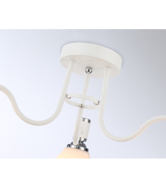 Светильник Ambrella light TR303302/3 WH/CH/FR белый/хром/белый матовый E27*3 max 60W D600*270