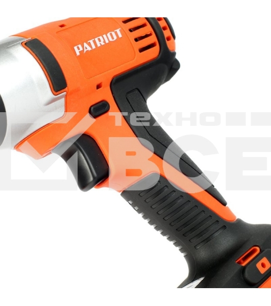 Гайковерт ударный аккумуляторный PATRIOT BR 180Li-1/2 180301140 две батареи Li-ion, 18V, 1,5 Ah, 140 Нм, большой кейс, зарядка за 1 час