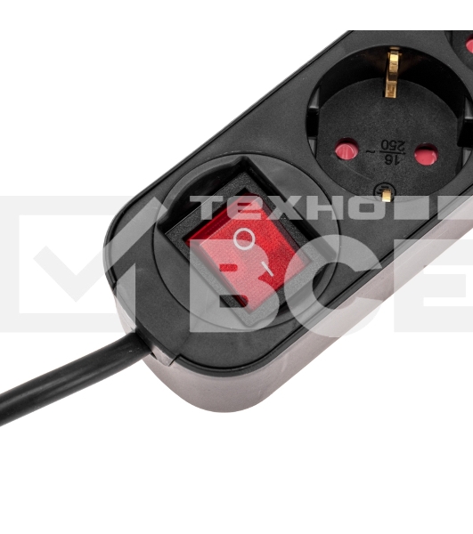 Удлинитель STANDARD 5 гнезд, 5м, 3х1,0мм², с/з, с выключателем, черный REXANT