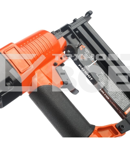 Пистолет степлер Patriot ANG 210R 85л/мин оранжевый/черный
